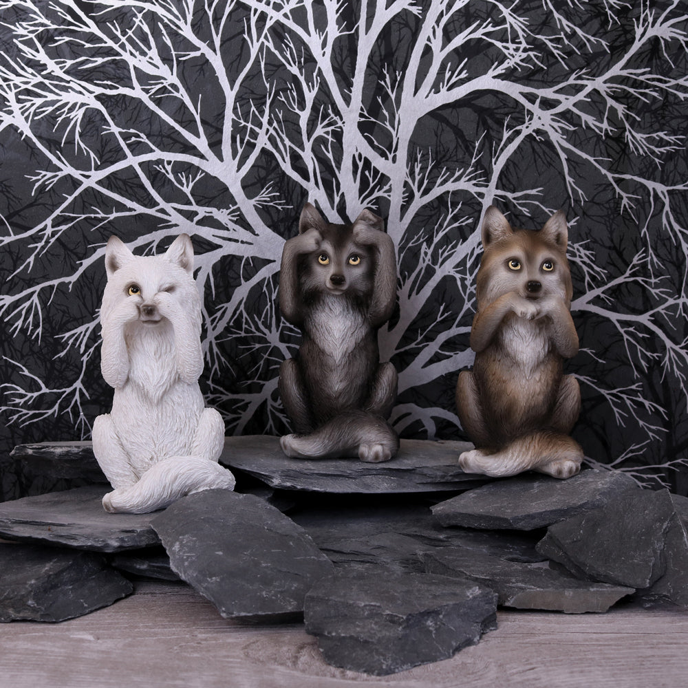 Three Wise Wolves Figurines 10cm