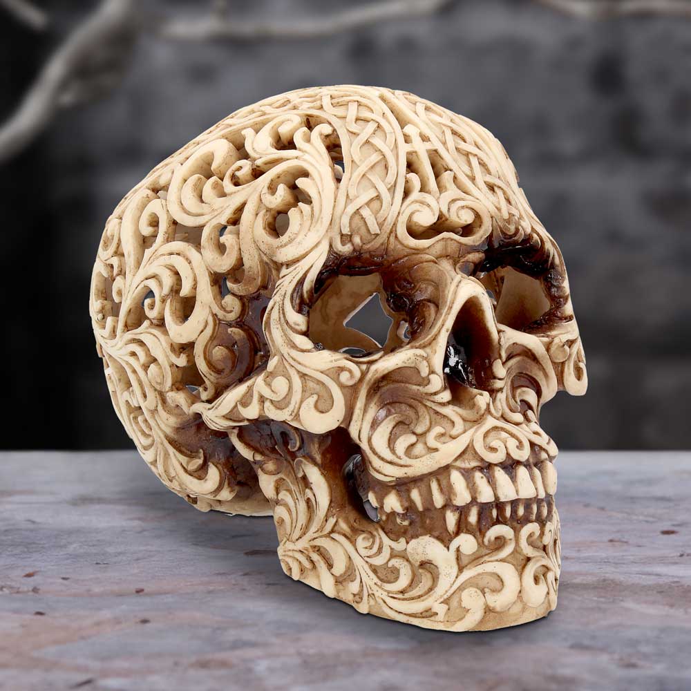 Celtic Decadence Skull 18.5cm